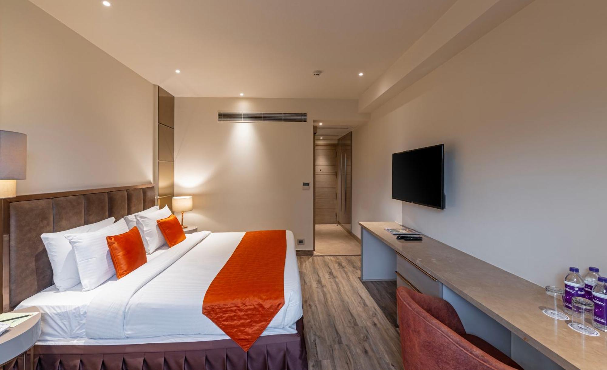 ניו דלהי Hotel Saket 27 מראה חיצוני תמונה