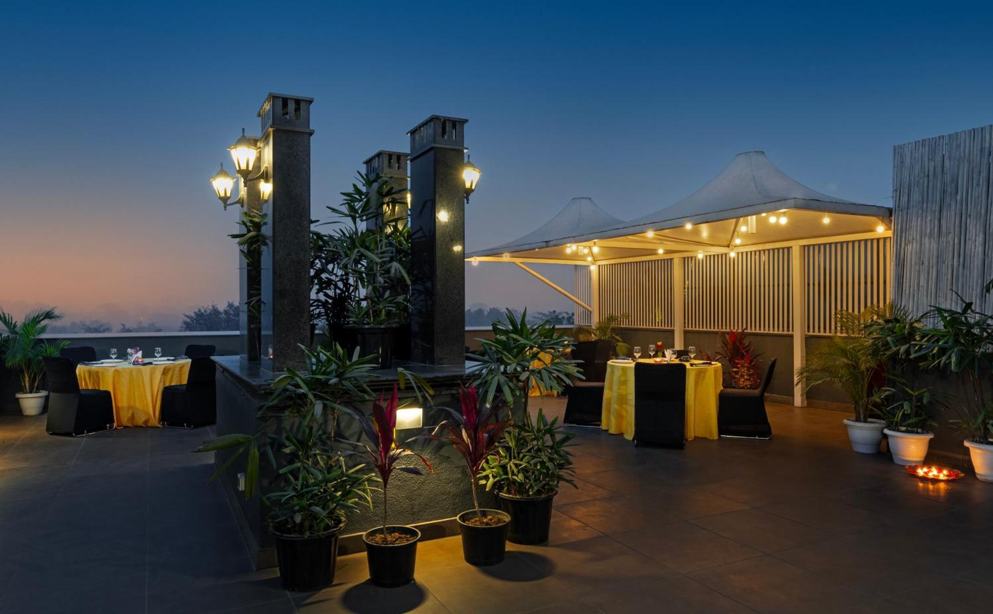 ניו דלהי Hotel Saket 27 מראה חיצוני תמונה