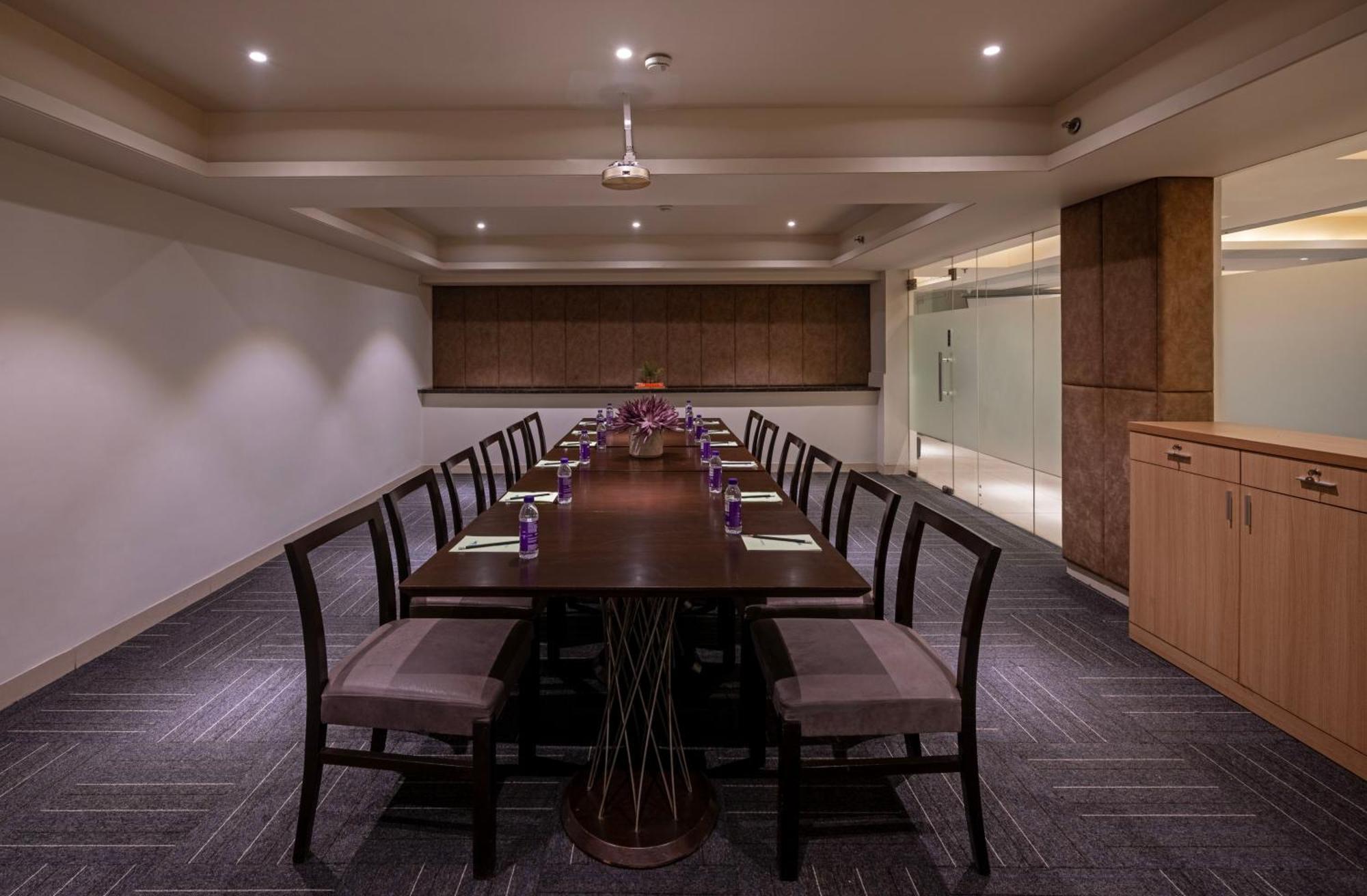 ניו דלהי Hotel Saket 27 מראה חיצוני תמונה